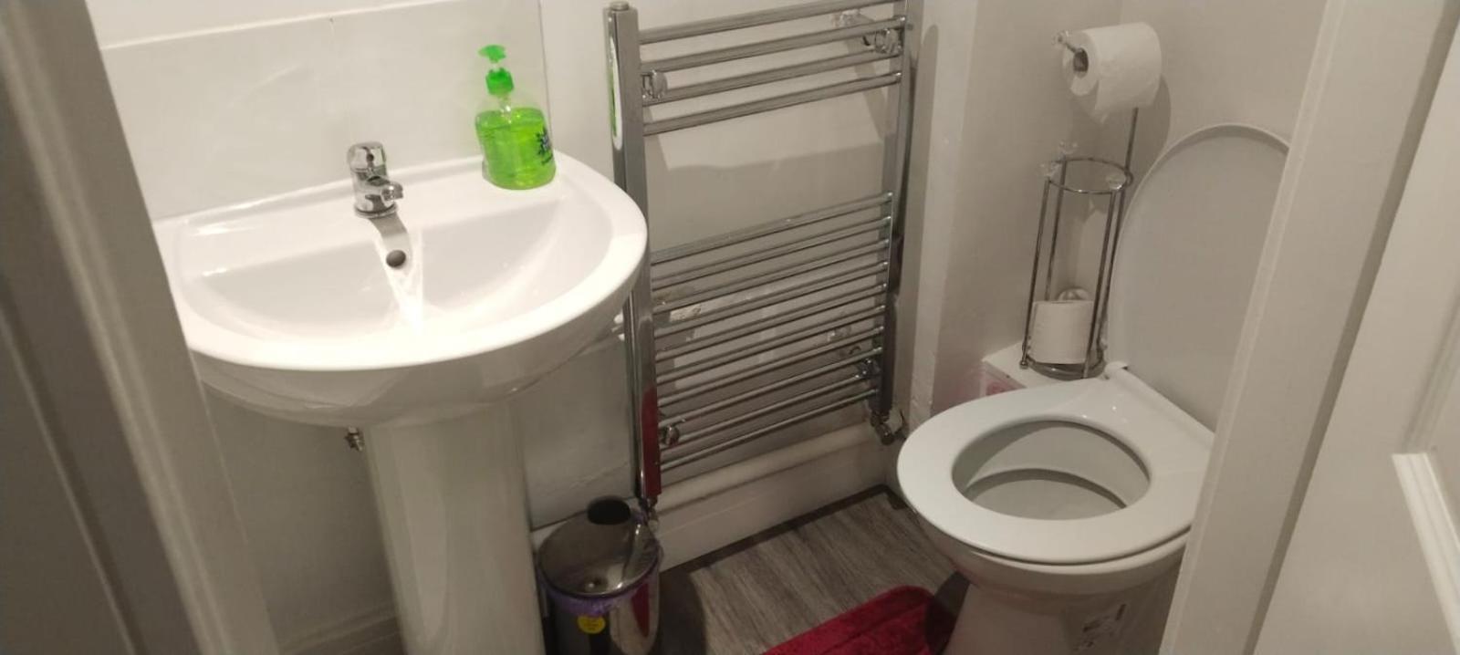 White House Ensuite Double Bedroom Warrington  Exterior foto